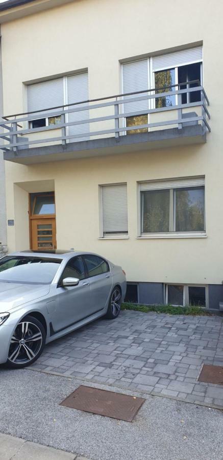Parkview Apartment In Zagreb'S Favorite Neighborhood Extérieur photo